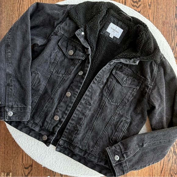 Goodfellow & Co Other - Goodfellow Black Denim Jacket w Faux Fur Lining & Neck Perfect Condition Small